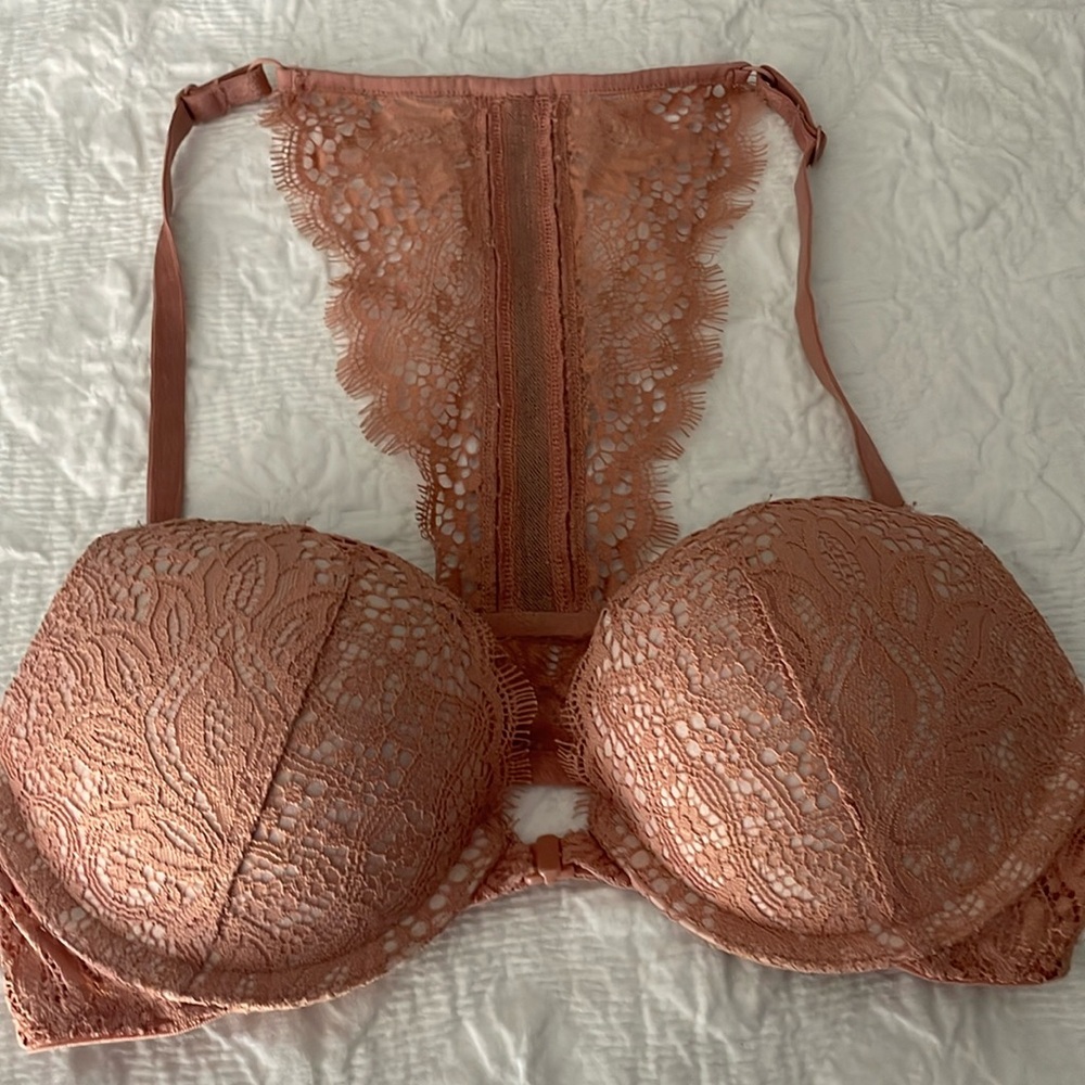 Victoria’s Secret very sexy push-up 32B